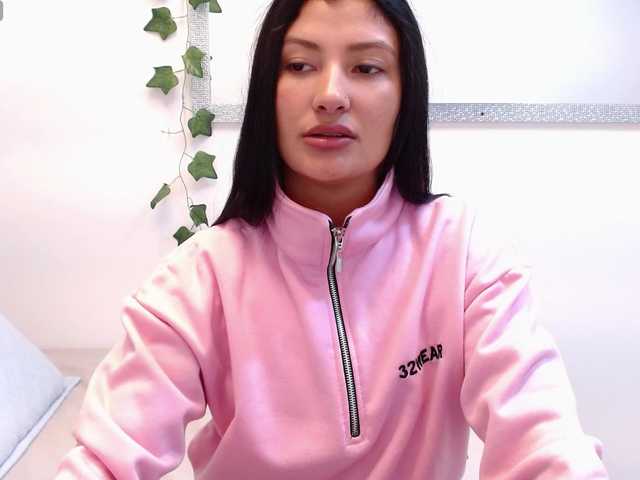 louisk2's BongaCams show and profile