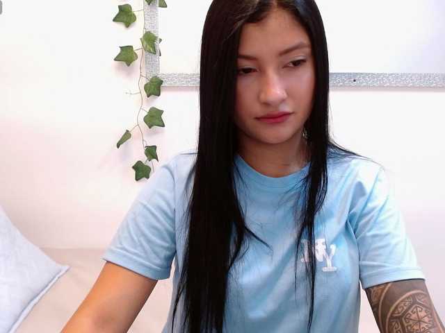 louisk2's BongaCams show and profile