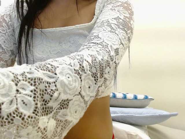 louisk2's BongaCams show and profile