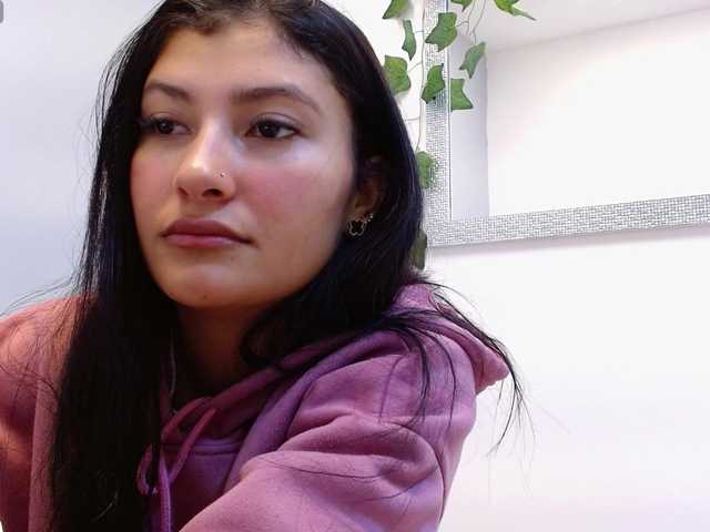 louisk2's BongaCams show and profile