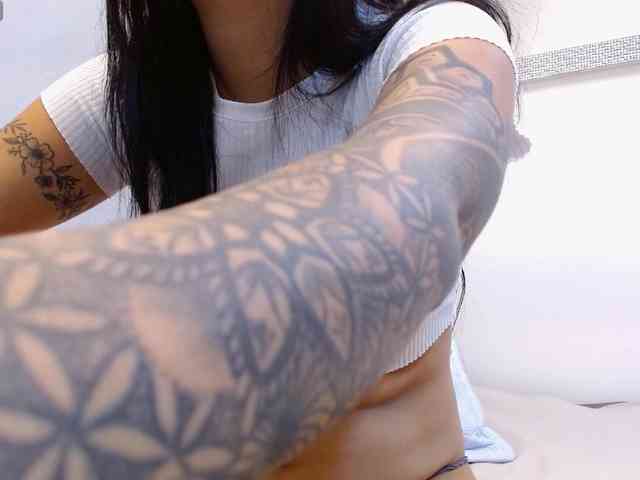 online cam show Louisk2