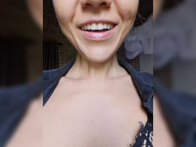 Malisha8's BongaCams show and profile