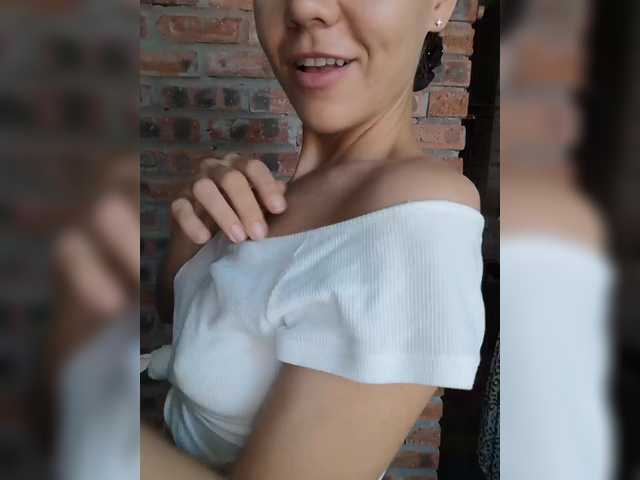 Malisha8's BongaCams profile