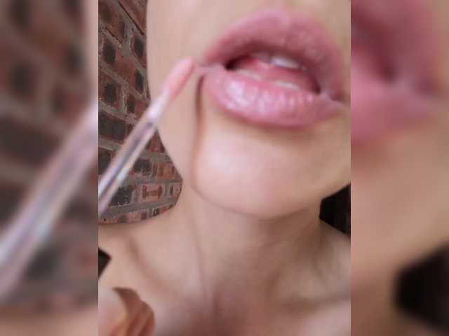 Malisha8's BongaCams show and profile