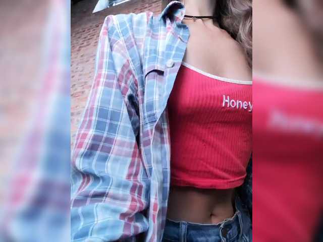 Malisha8's BongaCams show and profile