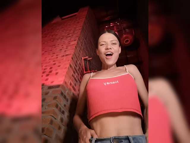 Malisha8's BongaCams show and profile