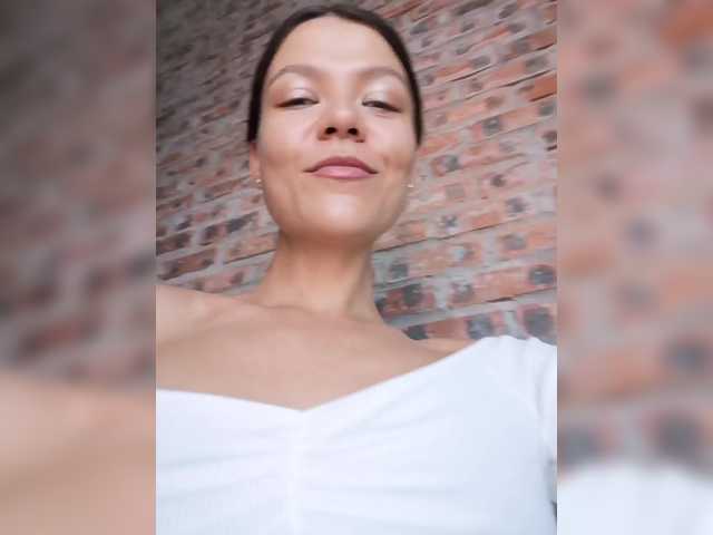 Malisha8's BongaCams show and profile