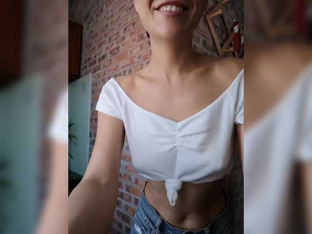 Malisha8's BongaCams show and profile