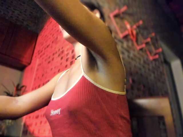 Malisha8's BongaCams show and profile