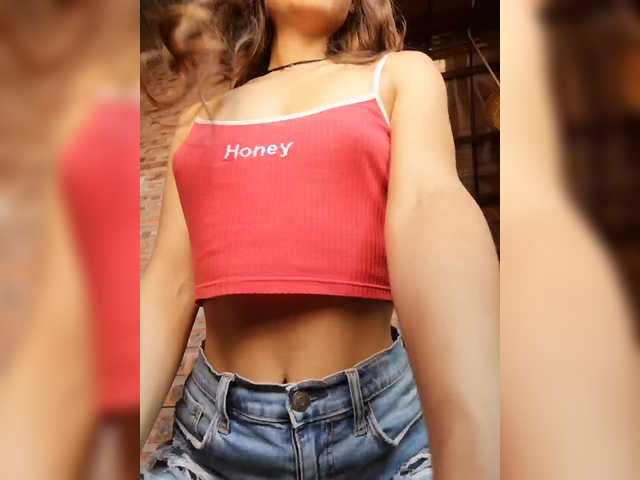 Malisha8's BongaCams show and profile