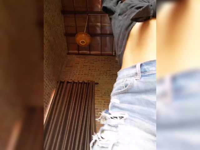 Malisha8's BongaCams show and profile