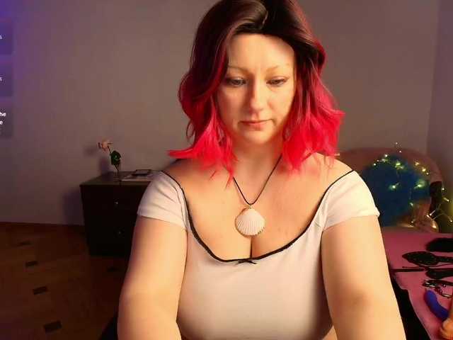 Ksushka22's BongaCams show and profile