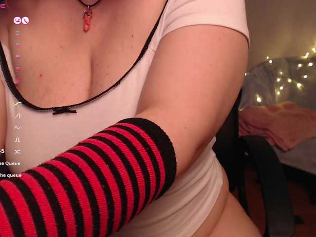 Ksushka22's BongaCams show and profile