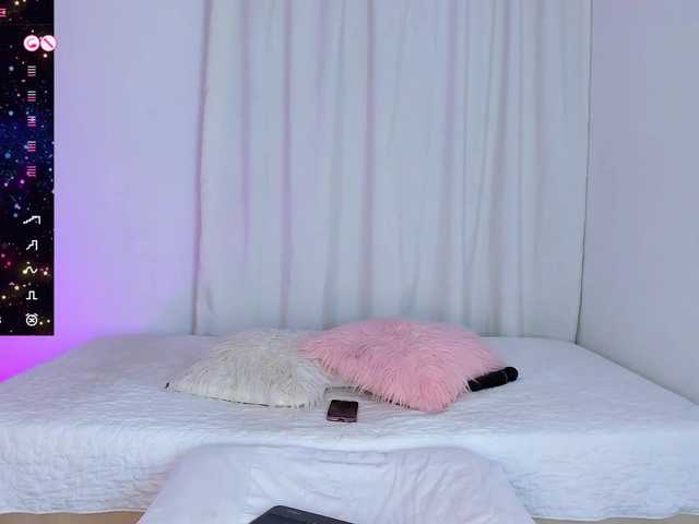 SteffanyRedx's BongaCams show and profile