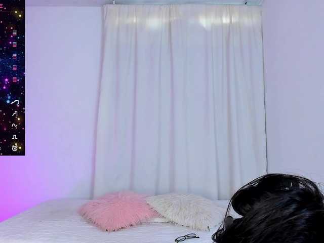 SteffanyRedx's BongaCams show and profile