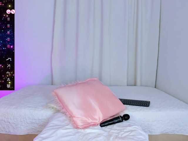 SteffanyRedx's BongaCams show and profile