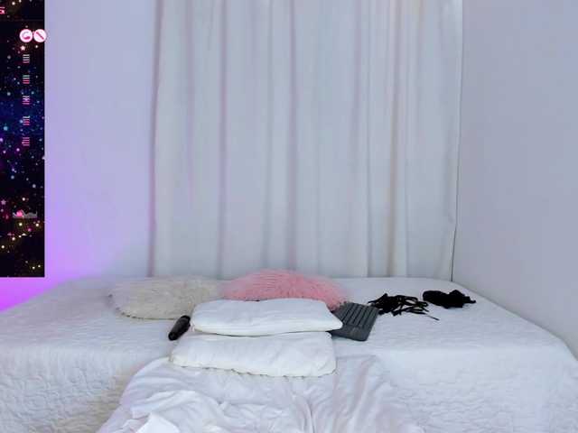 SteffanyRedx's BongaCams show and profile