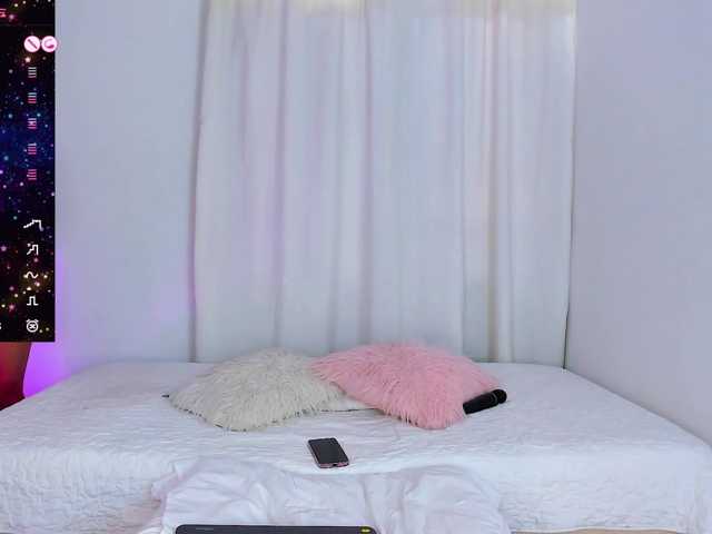 SteffanyRedx's BongaCams show and profile