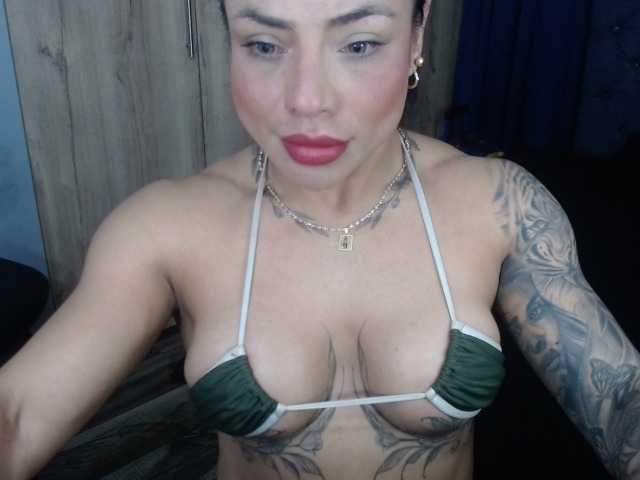 cristalb1's BongaCams show and profile