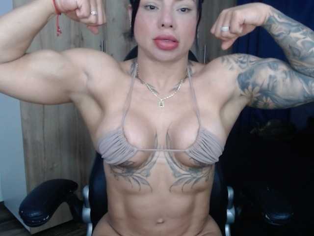 cristalb1's BongaCams show and profile