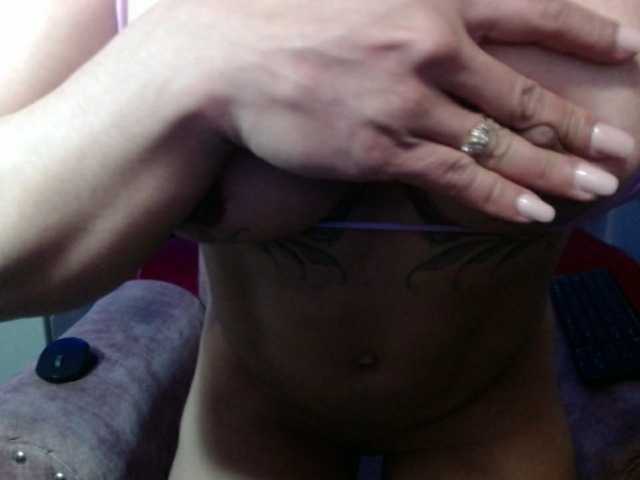 cristalb1's BongaCams show and profile