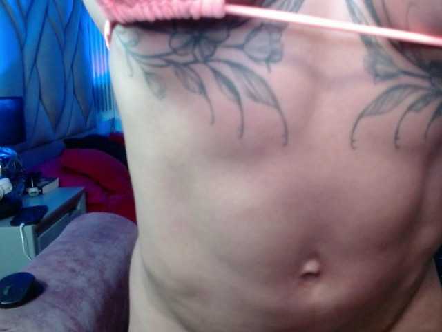 cristalb1's BongaCams show and profile