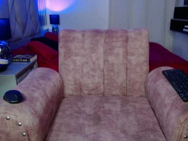 cristalb1's BongaCams show and profile