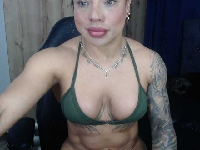 cristalb1's BongaCams show and profile