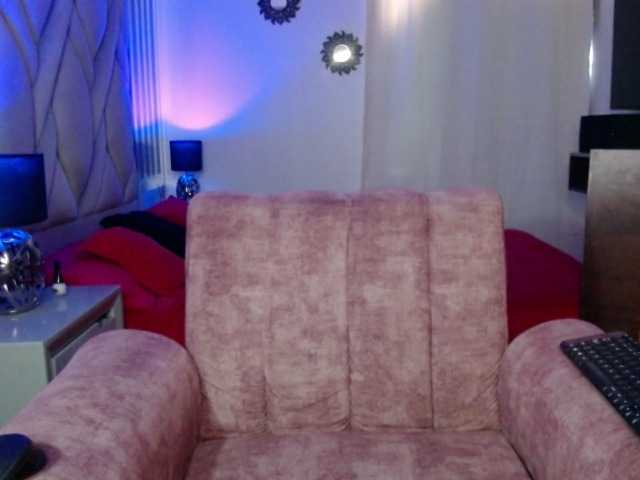 cristalb1's BongaCams show and profile