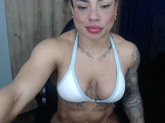 cristalb1's BongaCams show and profile