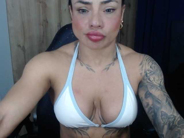 cristalb1's BongaCams show and profile