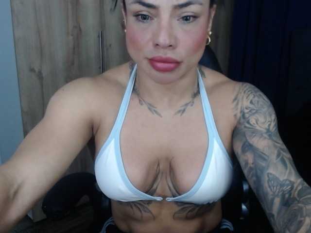 cristalb1's BongaCams show and profile