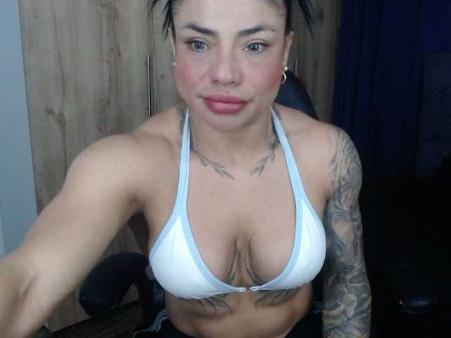 cristalb1's BongaCams show and profile