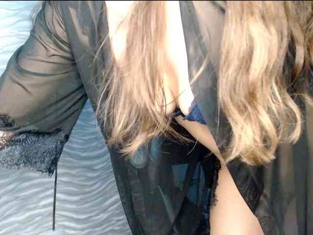 sexychery26a webcam
