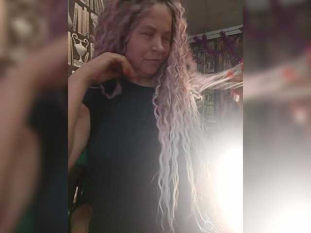 -Raven40-'s BongaCams show and profile