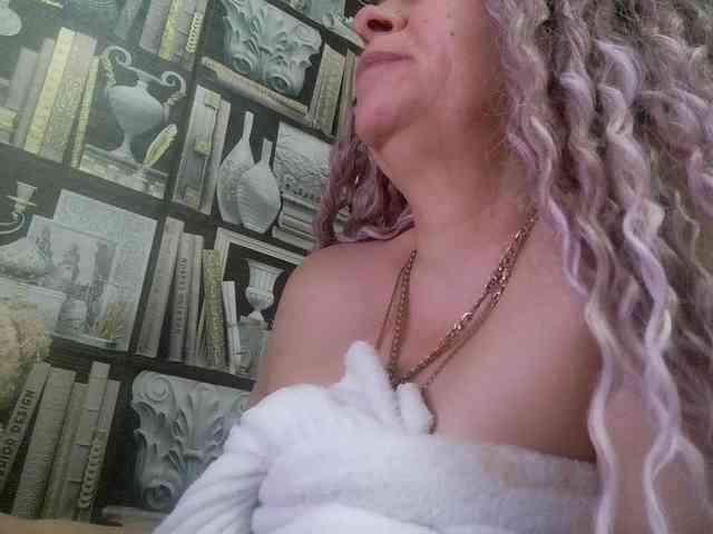 -Raven40- Live Webcam on BongaCams