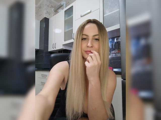 Nejnaja's BongaCams show and profile