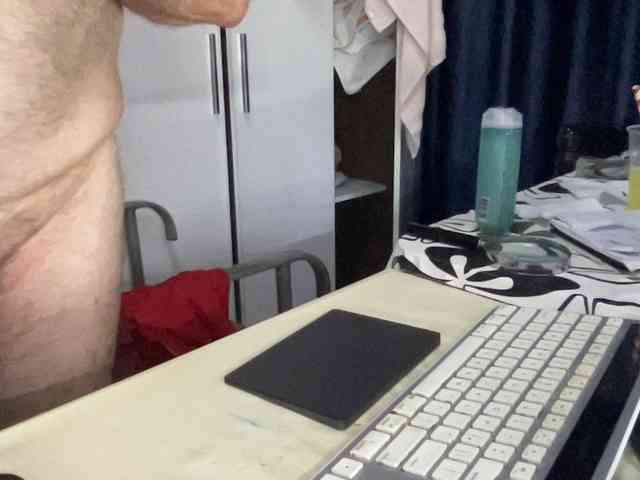 coach-karl Live Webcam on BongaCams