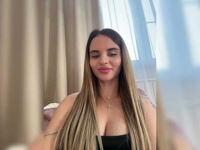 LedyMiya's BongaCams show and profile