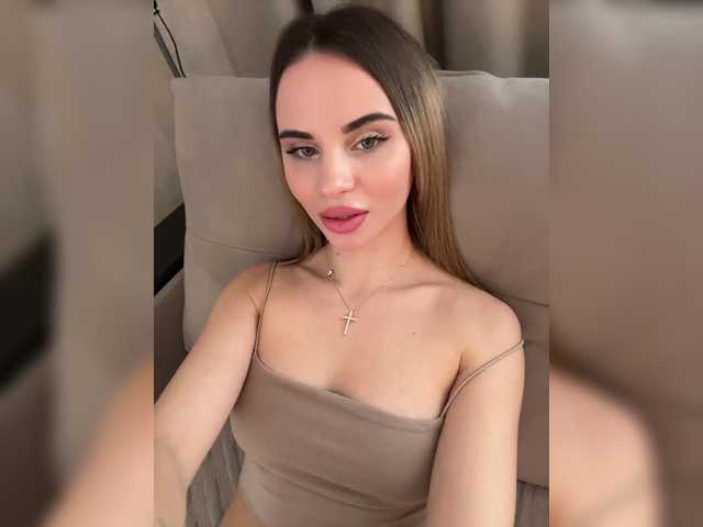 go to chat with LedyMiya