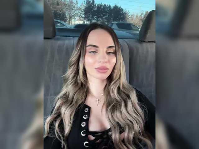 LedyMiya's BongaCams show and profile