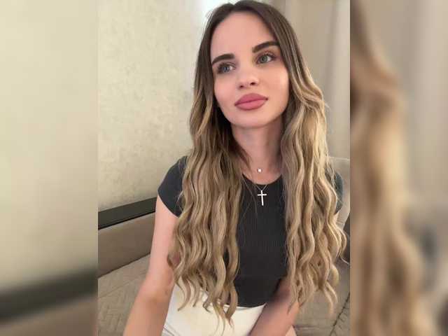 LedyMiya's BongaCams show and profile