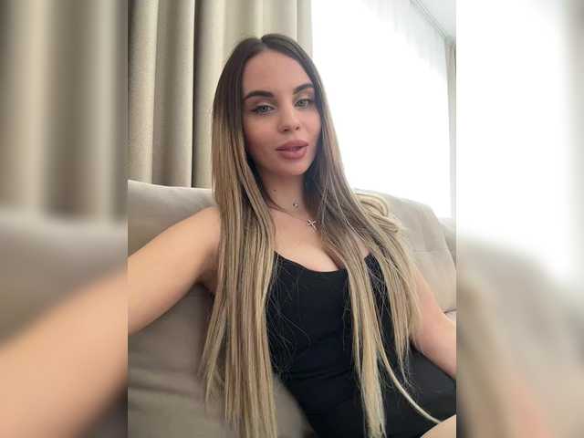 LedyMiya's BongaCams show and profile