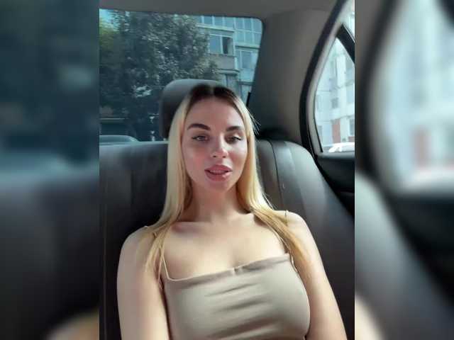 LedyMiya Live Webcam on BongaCams