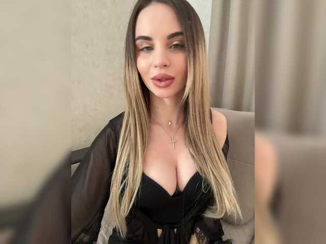 LedyMiya — Naked 340Play pussy ,Lovense 2-15-22-77-102