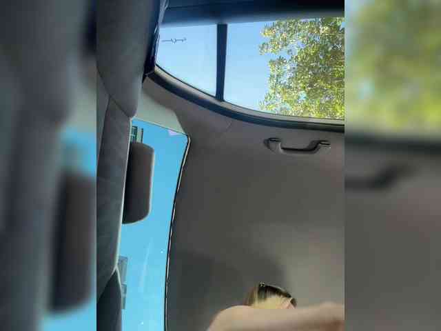 LedyMiya webcam