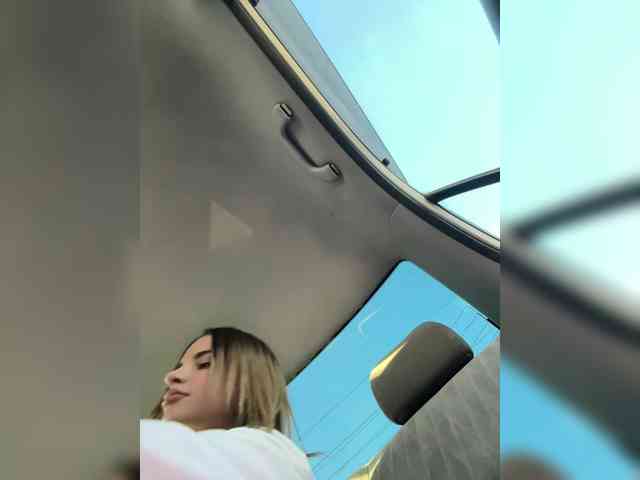 LedyMiya Live Webcam on BongaCams