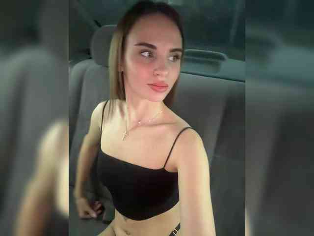 LedyMiya's webcam live show