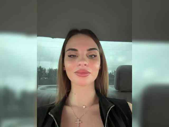 LedyMiya Live Webcam on BongaCams