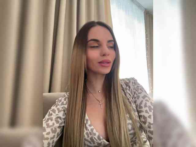 LedyMiya Live Webcam on BongaCams